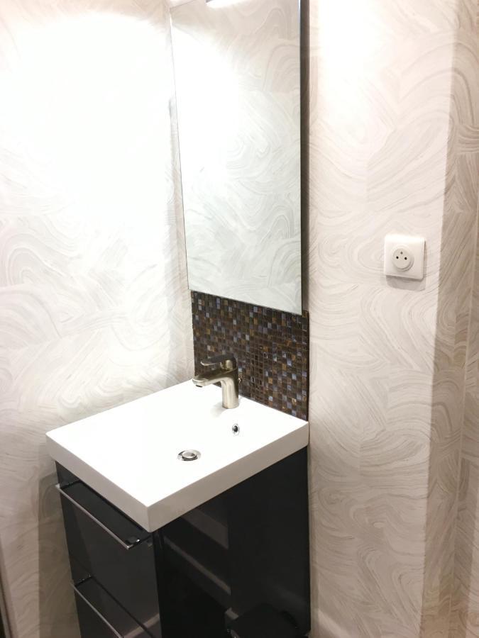 Squared Head-Apartment With Terrace In Ница Екстериор снимка