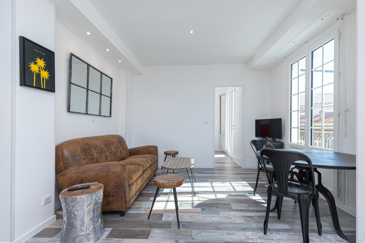 Squared Head-Apartment With Terrace In Ница Екстериор снимка