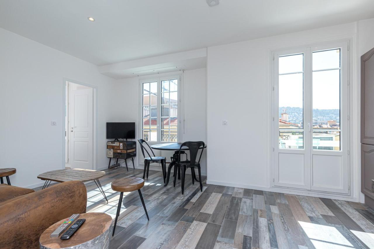 Squared Head-Apartment With Terrace In Ница Екстериор снимка